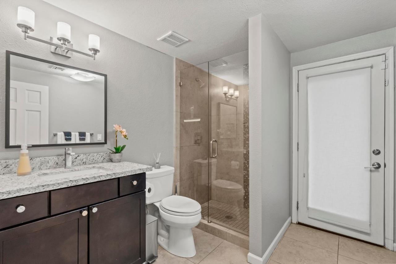 Premier Hosts Present Scottsdale Luxury Oasis With Lagoon Pool *