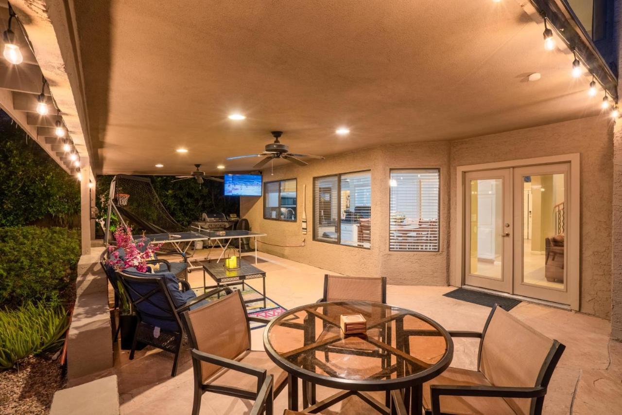 Premier Hosts Present Scottsdale Luxury Oasis With Lagoon Pool Holiday home Phoenix